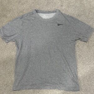 Nike Dri-Fit Men's Heather Gray Short Sleeve Tee